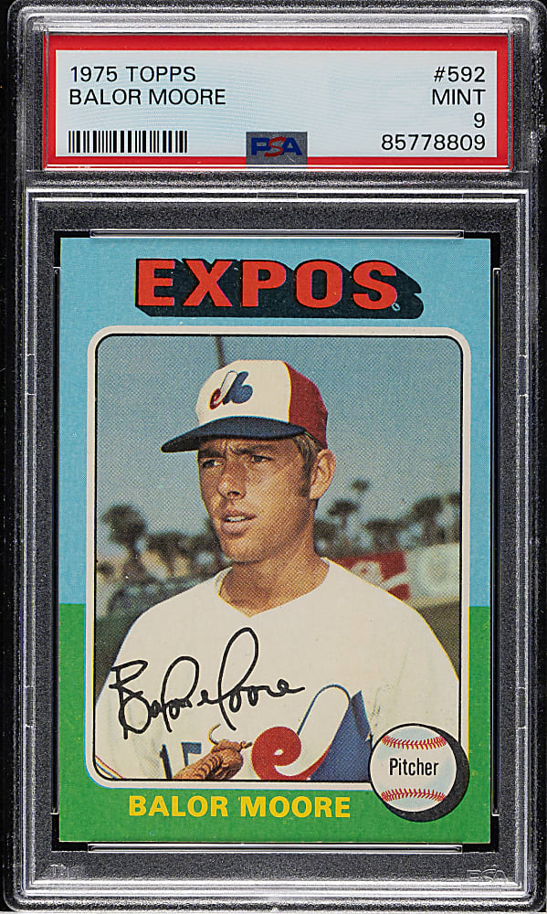 1975 Topps #592 Balor Moore PSA MINT 9