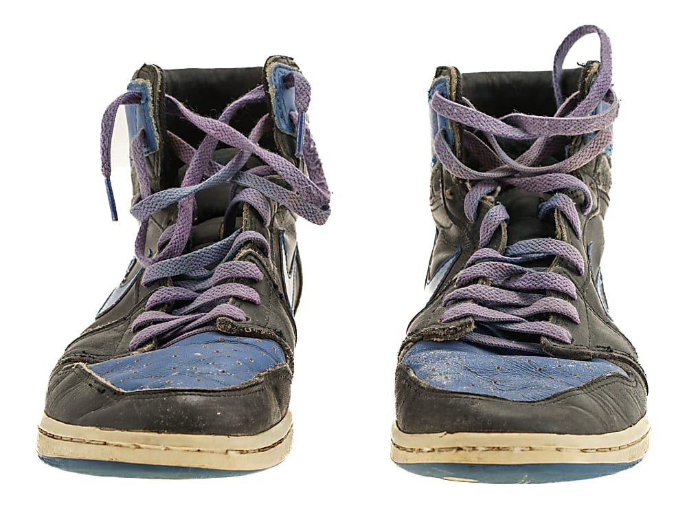 Michael Jordan Signed Nike Air Jordan 1 Sneakers - JSA