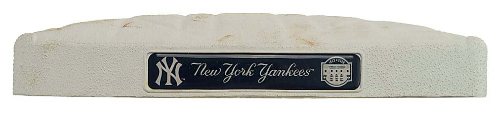 September 16, 2008 Derek Jeter Signed Yankee Stadium Game-Used Third Base with "1270 Hits", "9-16-08" and "Passing Gehrig" Inscriptions - Steiner and MLB