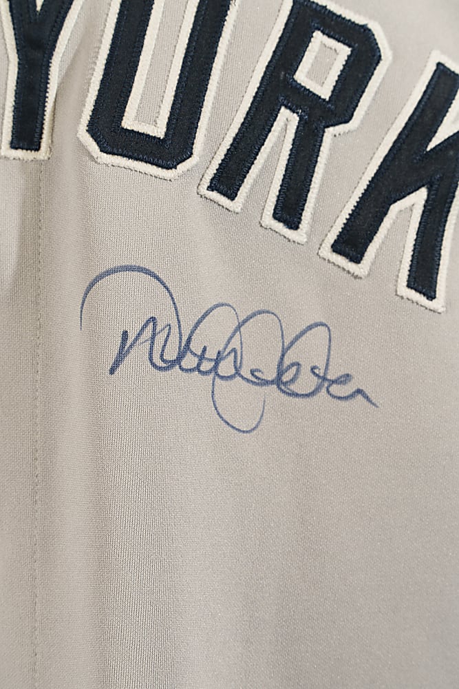 2004 Derek Jeter New York Yankees Signed Game-Used Road Jersey MEARS A5