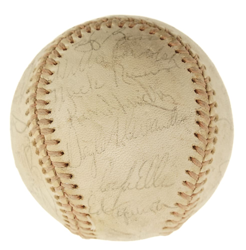 1976 New York Yankees American League Champions Team-Signed Baseball with Thurman Munson - JSA