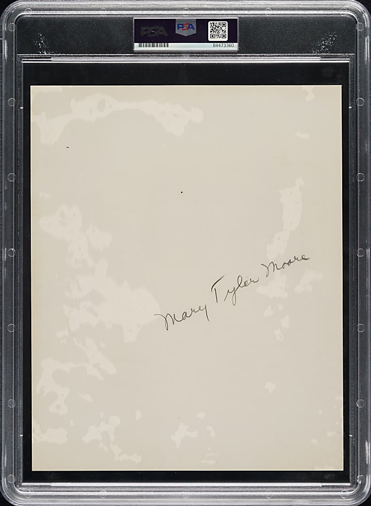 1965 Mary Tyler Moore Original Universal Pictures Co. Photograph PSA/DNA Type I