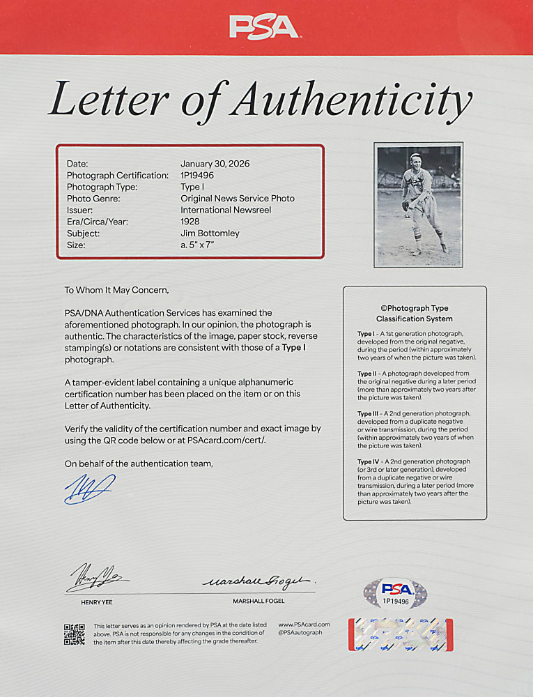 1928 Jim Bottomley Original International Newsreel Photograph PSA/DNA Type I - Image Used for 1929 R315 "Portraits and Actions" Card