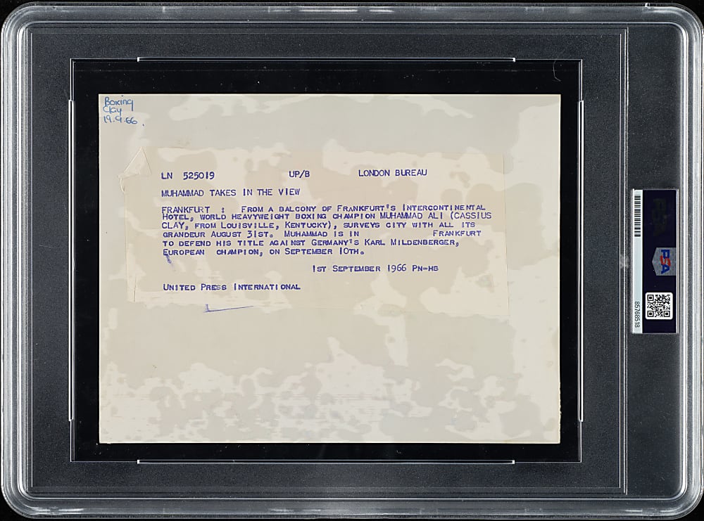 1966 Cassius Clay (Muhammad Ali) Original United Press International Photograph PSA/DNA Type I