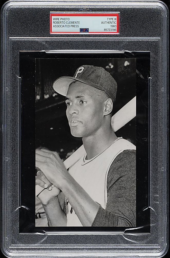 1960 Roberto Clemente Vintage Associated Press Wire Photograph PSA/DNA Type III