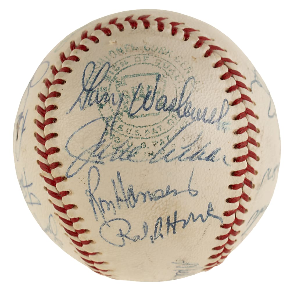 1970 New York Yankees Team-Signed Baseball with Thurman Munson - JSA