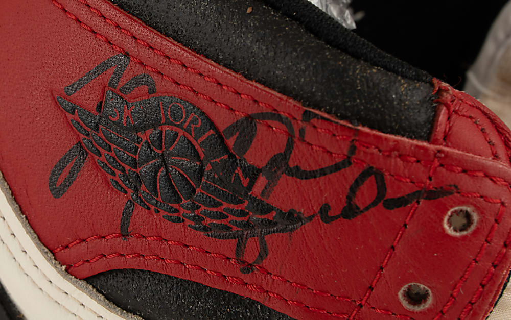 Michael Jordan Signed Nike Air Jordan 1 Sneakers - JSA