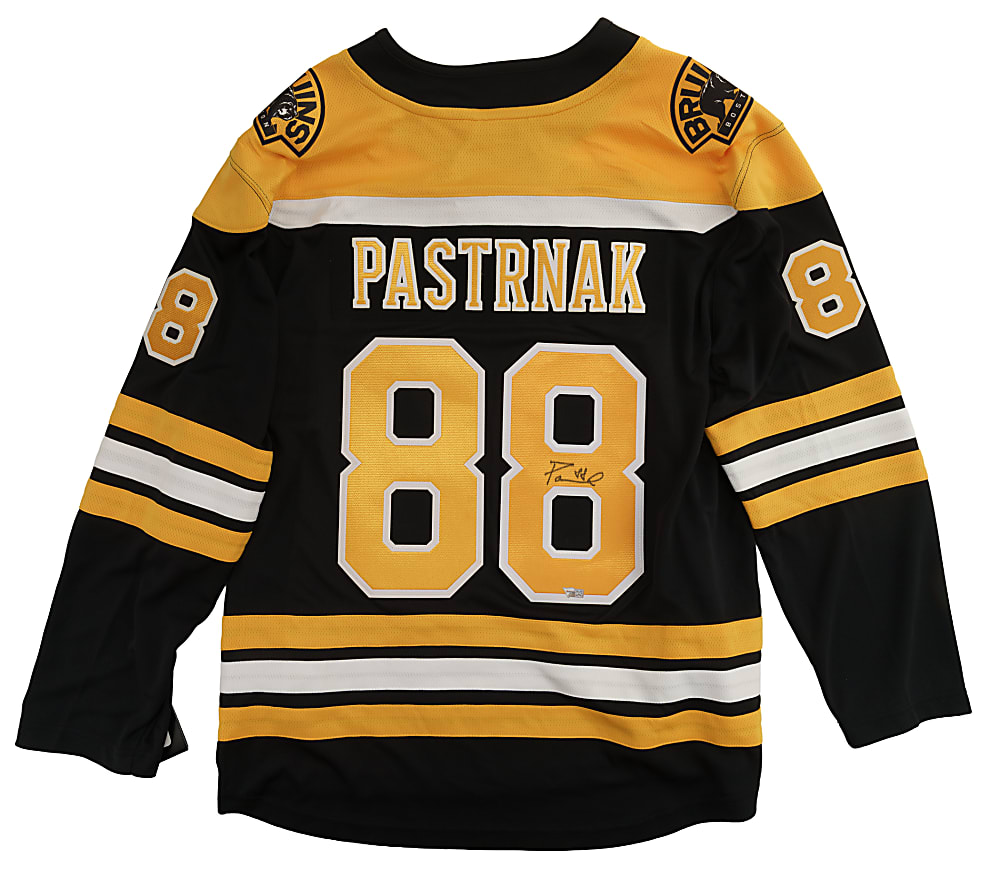 David Pastrnak Signed Boston Bruins Jersey - Fanatics