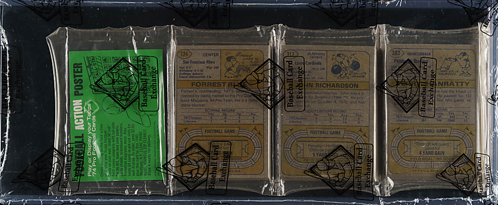 1974 Topps Football Unopened Rack Pack - BBCE