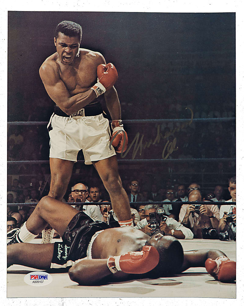 Muhammad Ali Signed Photograph - PSA/DNA