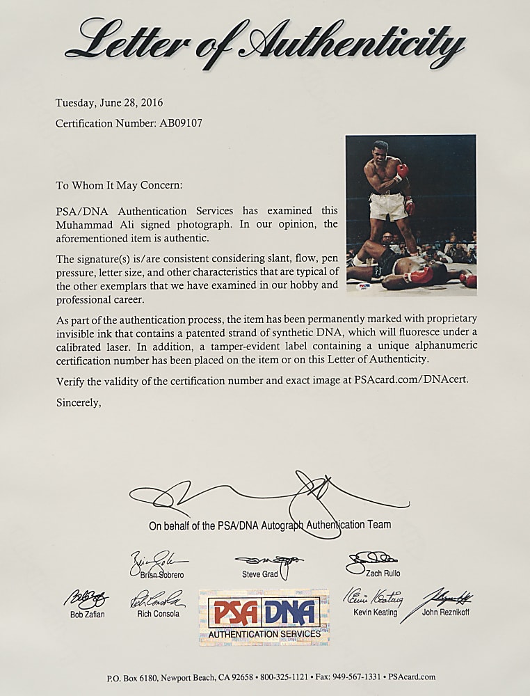 Muhammad Ali Signed Photograph - PSA/DNA