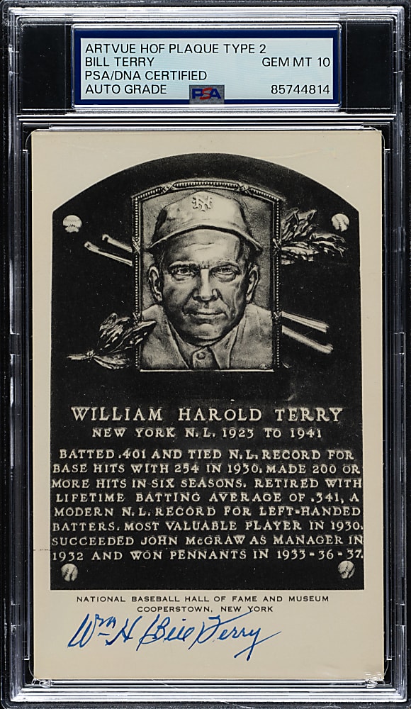 Signed 1956-1963 Artvue (Type 2) Black-and-White Hall of Fame Postcard Bill Terry PSA/DNA GEM MINT 10