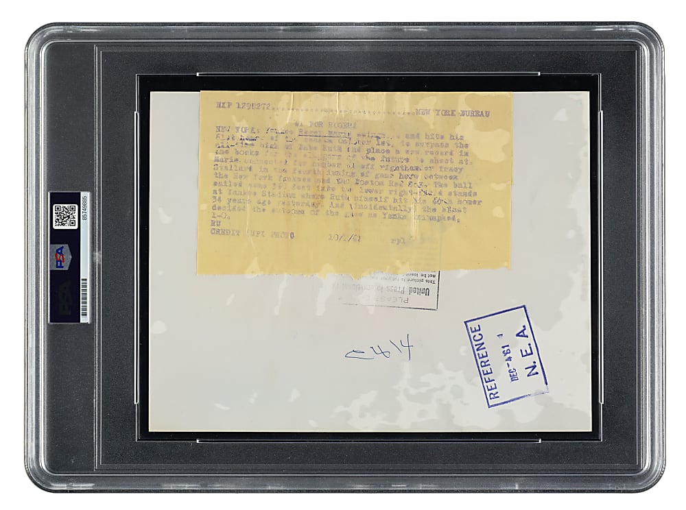 1961 Roger Maris Record Home Run #61 Original U.P.I. Photograph PSA/DNA Type I
