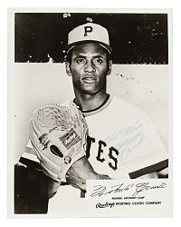 Roberto Clemente Signed Rawlings Advisory Staff Photograph - PSA/DNA