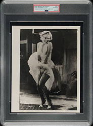 1970 Marilyn Monroe in 1954 Dress Scene in Seven Year Itch News Service Photograph PSA/DNA Type IV