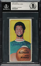Signed 1970-1971 Topps Basketball #75 Lew Alcindor - Beckett