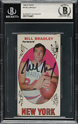 Signed 1969-1970 Topps Basketball #43 Bill Bradley Rookie - Beckett