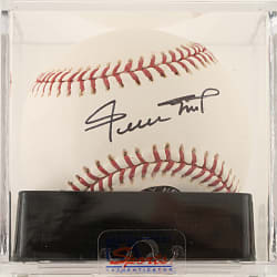 Willie Mays Single-Signed Baseball PSA/DNA NM-MT+ 8.5