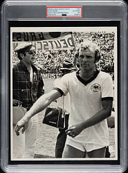 1970 Bobby Moore Original United Press International News Service Photograph PSA/DNA Type I