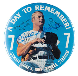 Mickey Mantle Signed Pin - Beckett