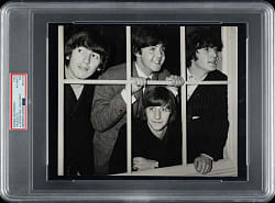 1965 The Beatles Original Mirrorpic London Photograph PSA/DNA Type I