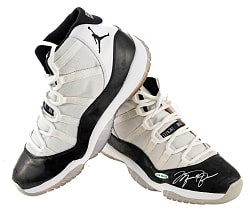 Michael Jordan Signed Nike Air Jordan 11 Concord Sneakers - Upper Deck and JSA