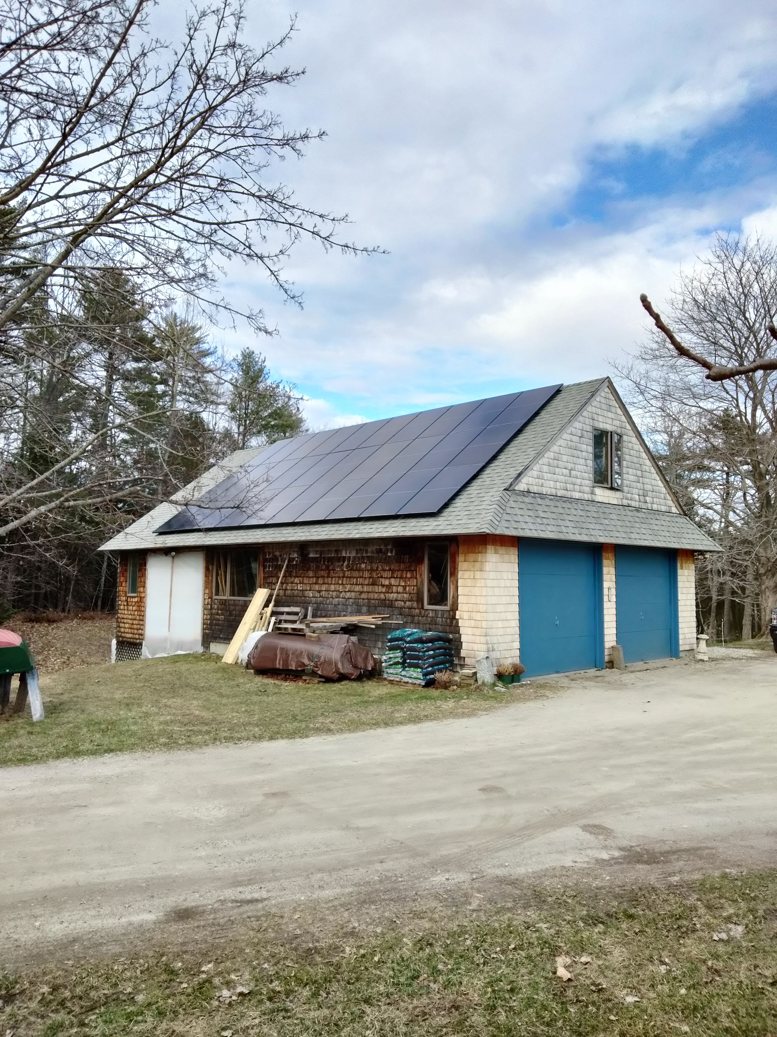 (30) Modules on, and powered up @ Browns Point - Yarmouth, Maine