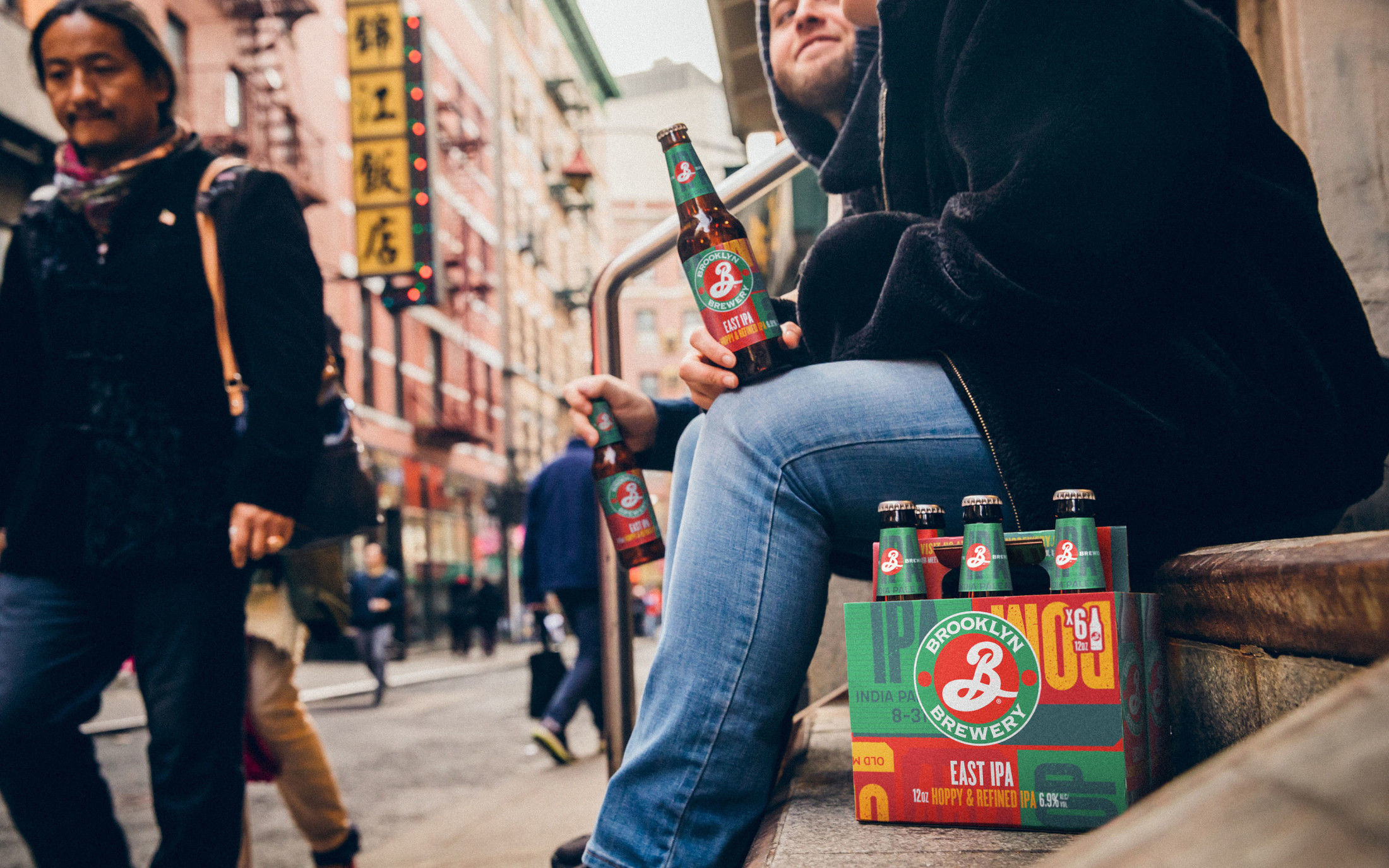 6 East IPA 6 Pack Composition Brooklyn CS 3200x2000px