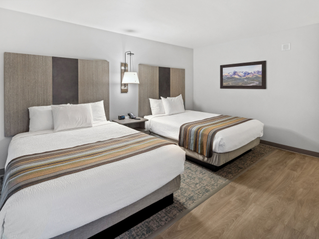 Guest Rooms - Non View - 1 King or 2 Queens
