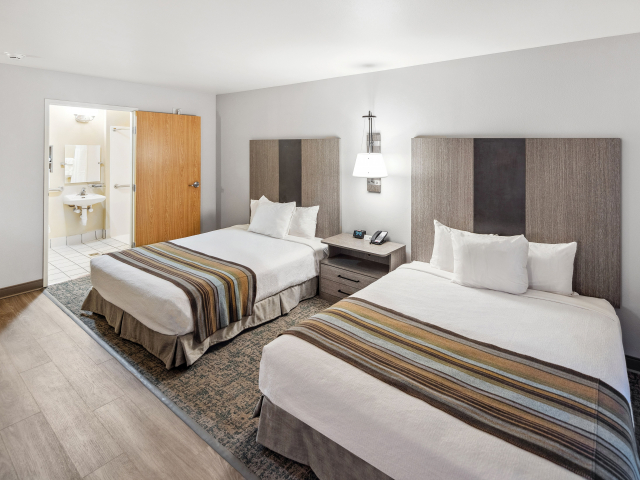 Guest Rooms - Non View - 1 King or 2 Queens