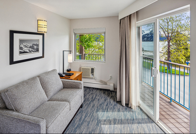 Bay View Rooms - 1 King or 1 Queen or 2 Queens