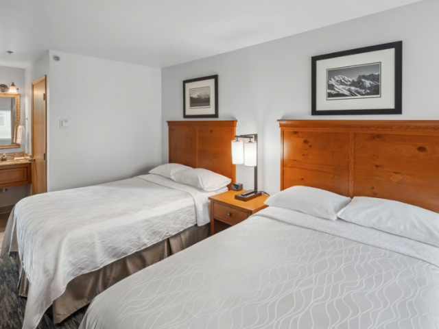 Bay View Rooms - 1 King or 1 Queen or 2 Queens