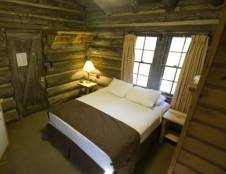 Pioneer Cabins - 1 Queen, 1 Twin/Twin Bunk Bed & 1 Futon or 1 Double & 1 Twin