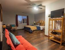 Mossy Cave Fisherman's Paradise - 1 King