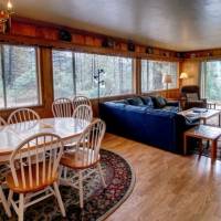 Longview - Dining Area