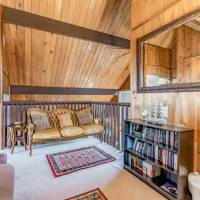 Whalesong House - Trinidad