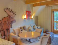 Rooftop One Bedroom Suite - 1 King & 1 Sofa Sleeper