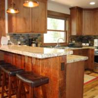 Boot's Haven - Kitchen and Bar