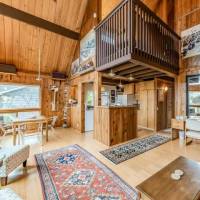 Whalesong House - Trinidad