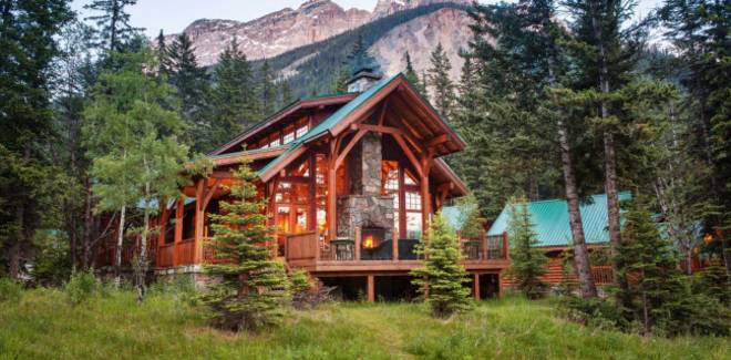 Cathedral Mountain Lodge