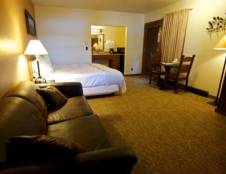 One Room Bungalow - 1 King & 1 Sofa Sleeper