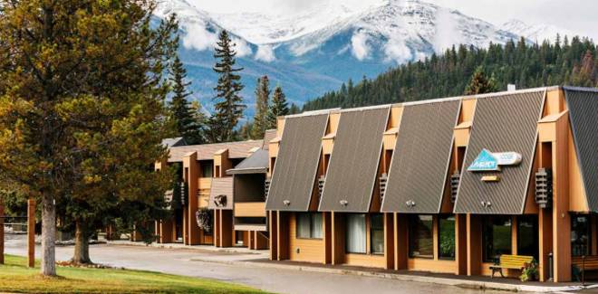Marmot Lodge