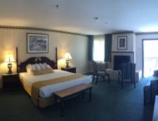 Lake View Master Suite 1 King