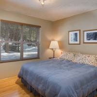 Wawona Chalet - Bedroom 1