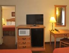 Family Suite - 1 King & 2 Queens