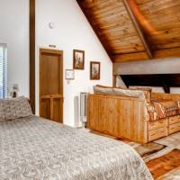 Yosemite's Creekside Birdhouse at Wawona