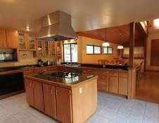 River House - 1 King & 3 Queens