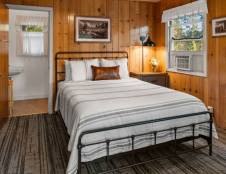 Uptown Unit 6 - 1 Queen