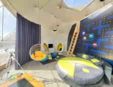 Family "80's Video Games" Themed Sky Dome - 2 Queens & 1 Twin