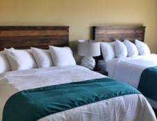 Deluxe Double Queen Room